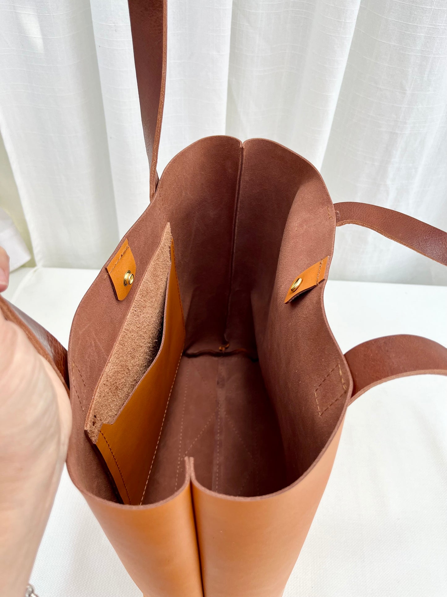 Painted Classic Tote in Pumpkin